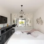 Casa Lucia Diana Holiday home *